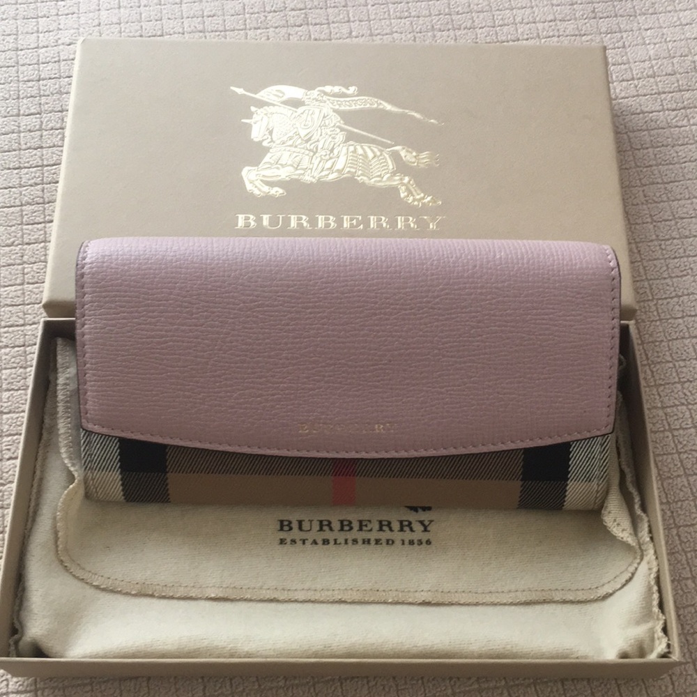 Lavender Burberry wallet large
